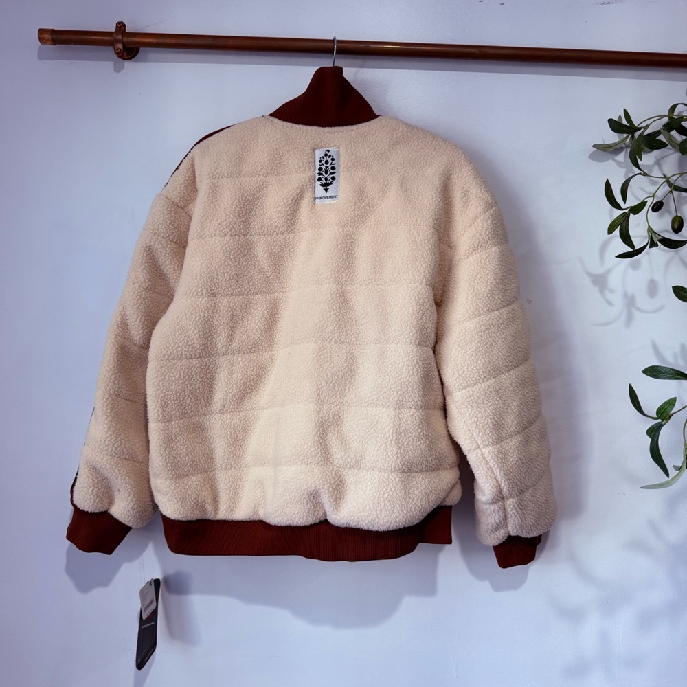 Free People Movement Fleecy Sherpa Scrunchy Pippa Jacket - Picture 4 of 5